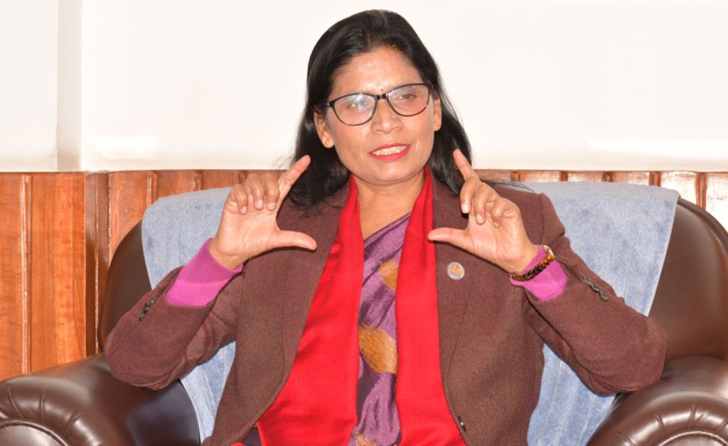 पद्‌मा अर्यालसँगको अन्तर्वार्ता: एमालेमा गुटबन्दी सकियो, महाधिवेशनले साझा नेता छान्छ  