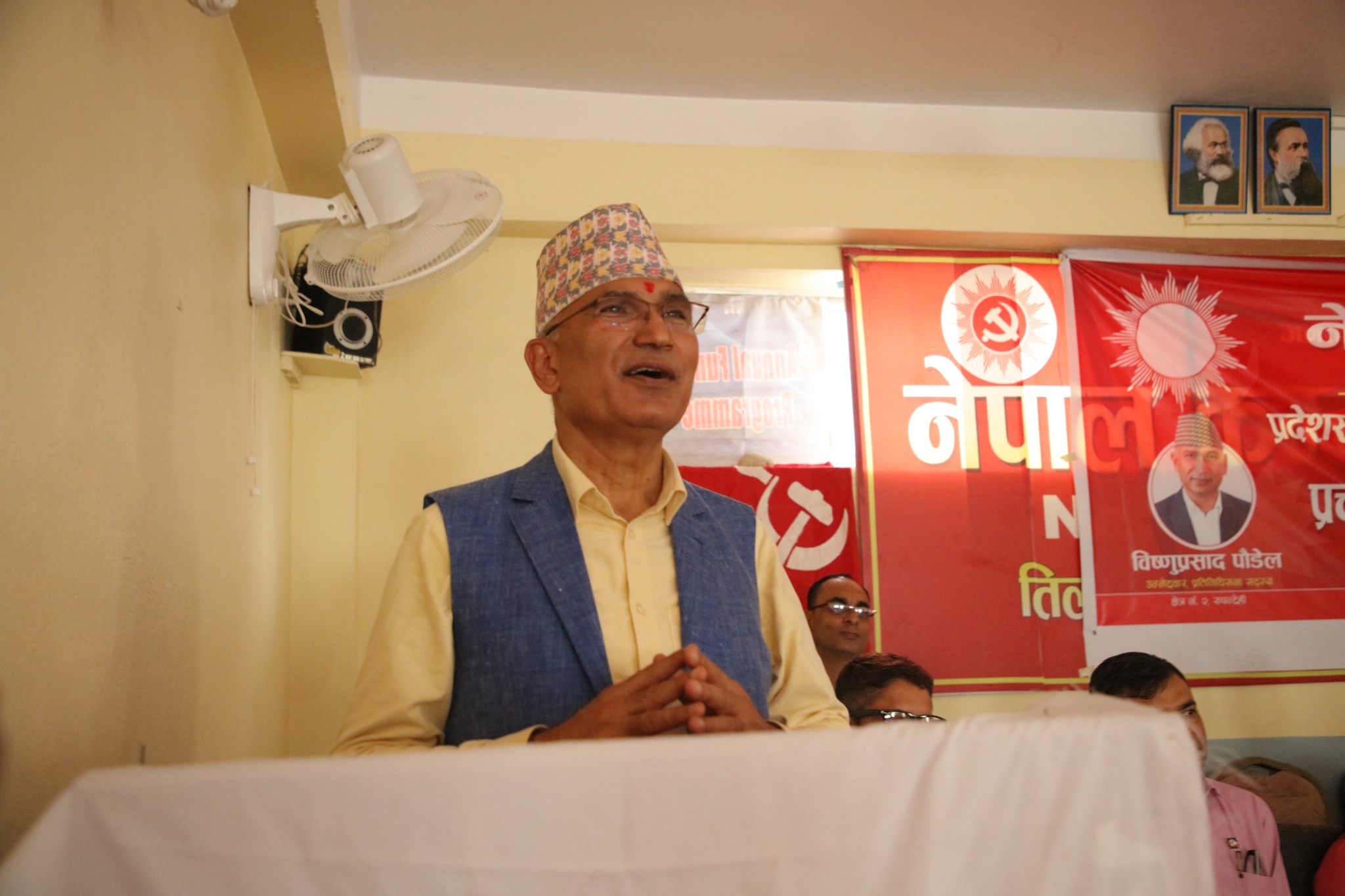 विपक्षी पार्टीका उम्मेदवार र कार्यकर्तासँग मित्रवत् व्यवहार गर्न एमाले उपाध्यक्ष पौडेलको आग्रह
