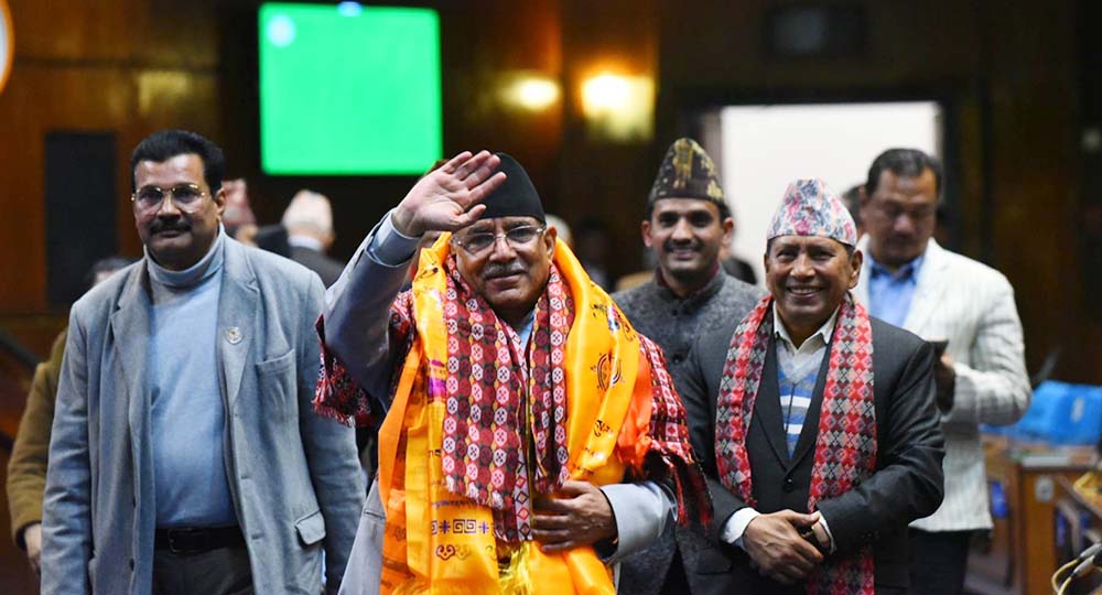 प्रधानमन्त्री प्रचण्डलाई विश्वासको मत