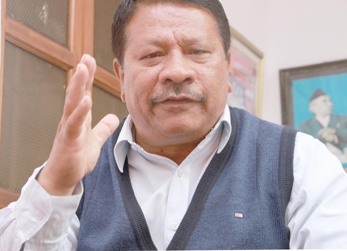 तोकिएको समयमै महाधिवेशनमा लाग्नुपर्छ : नेता सिंह
