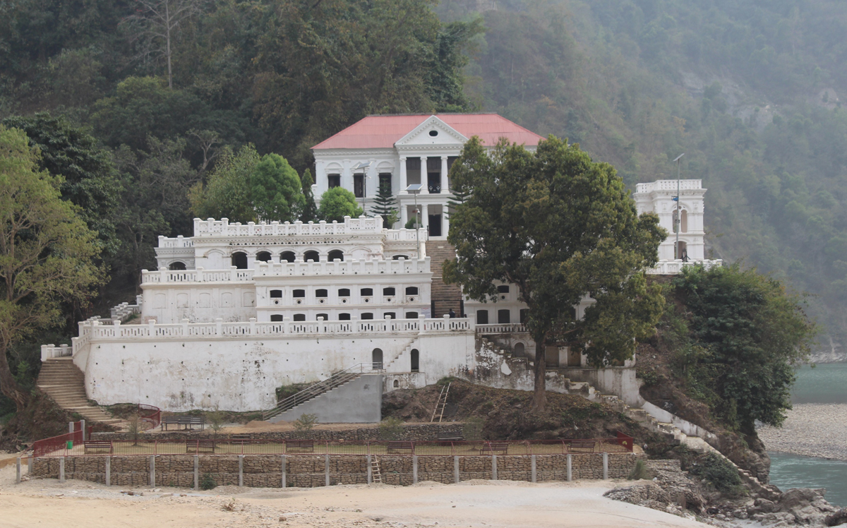 रानीमहलको रङ्ग फेरियो तर अवस्था फेरिएन