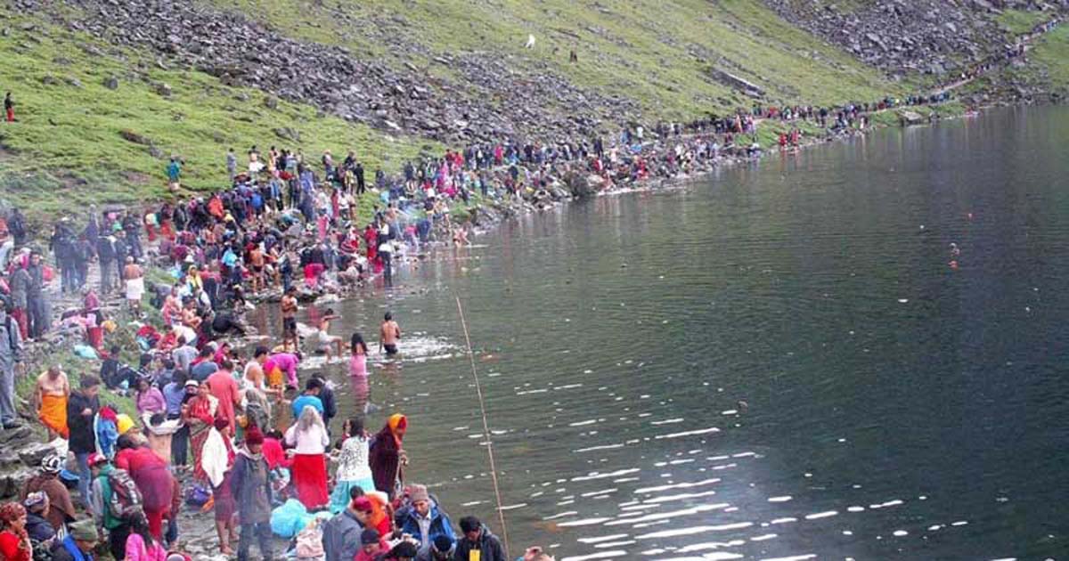रसुवामा चिसो घट्दै, पर्यटक बढ्दै