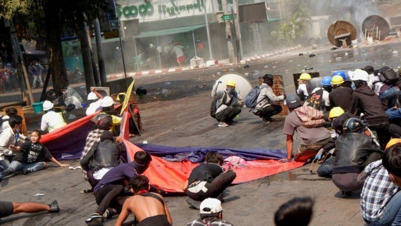 म्यान्मारमा सेनाको गोली लागेर एकै दिन ३८ जनाको मृत्यु