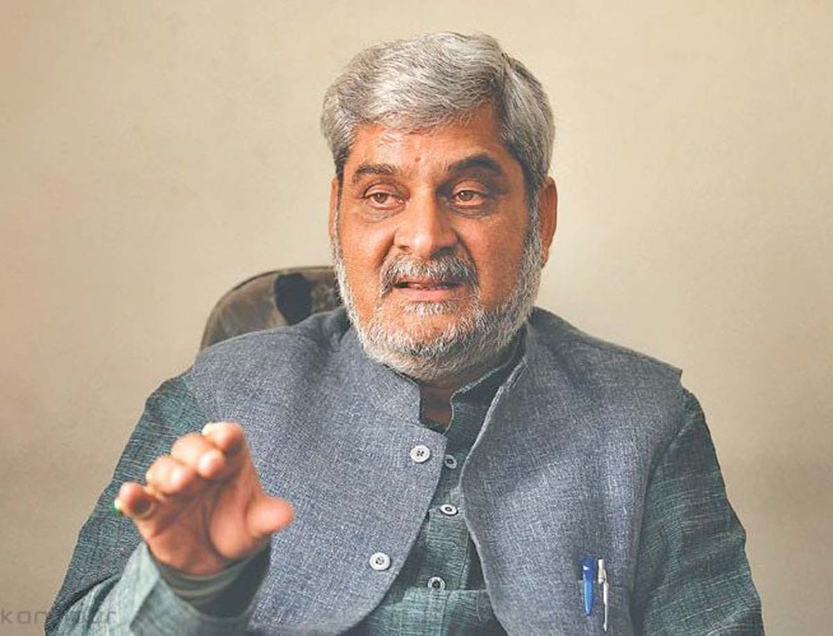 नयाँ भाइरस 'भेरियन्ट' फैलिएकाले अनलाइन कक्षा सञ्चालन गर्ने सरकारको तयारी