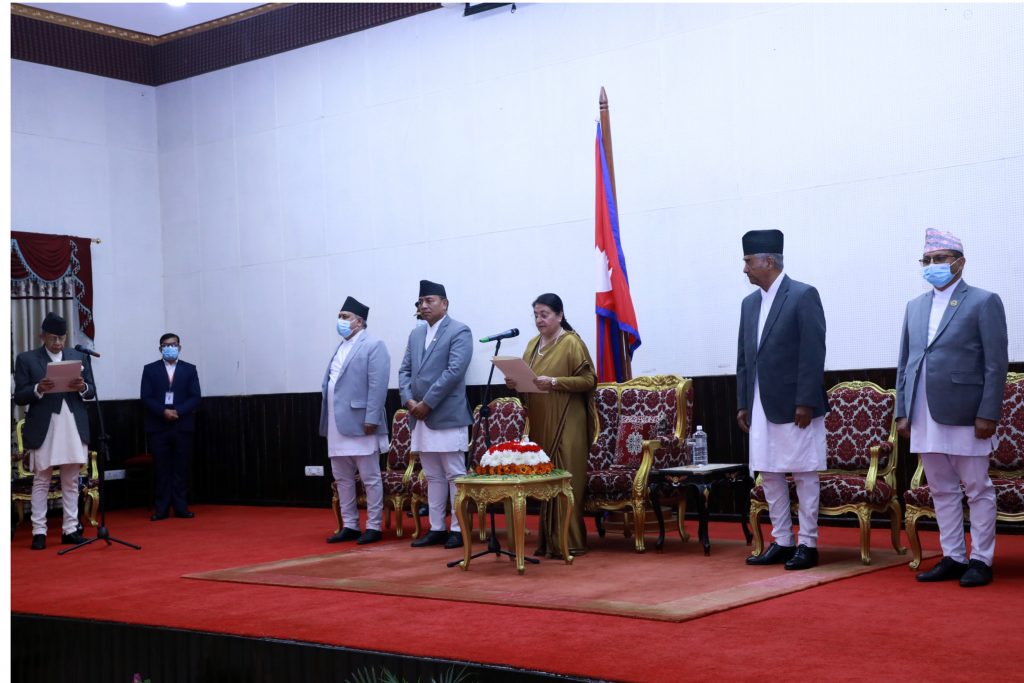 राष्ट्रपतिबाट ज्येष्ठ सांसद जबरालाई शपथ