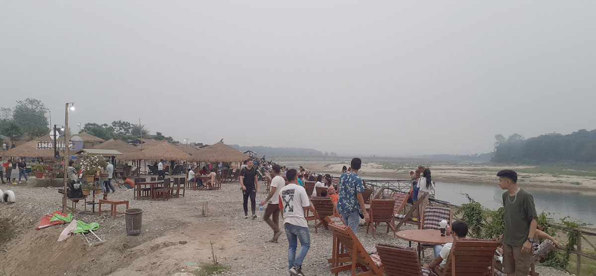 चितवनमा निषेधाज्ञा खुकुलो भएसँगै आशावादी बने पर्यटन व्यवसायी