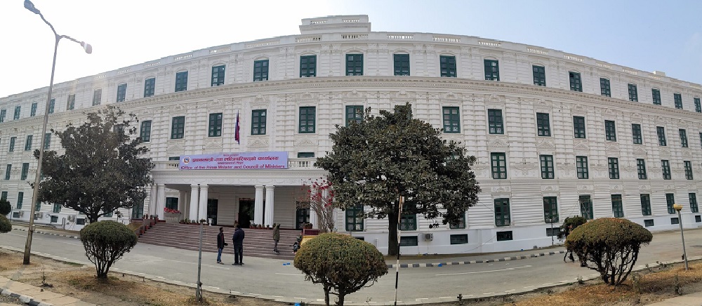 नवगठित मन्त्रिपरिषद्को पहिलो बैठक बस्दै