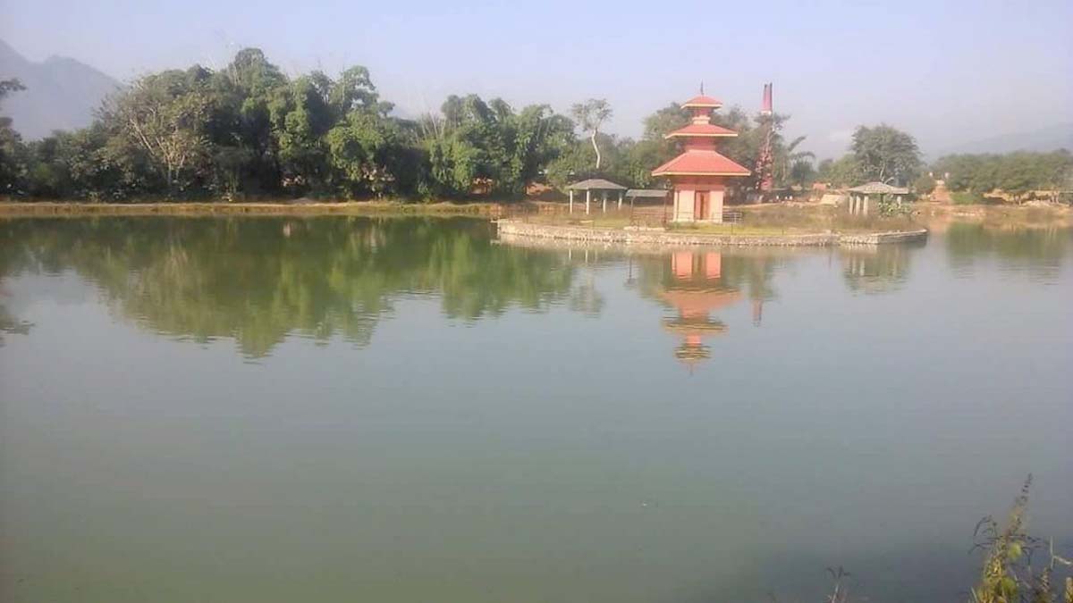 रामपुरको तालपोखरा सुकाएर निर्माणकार्य हुँदै