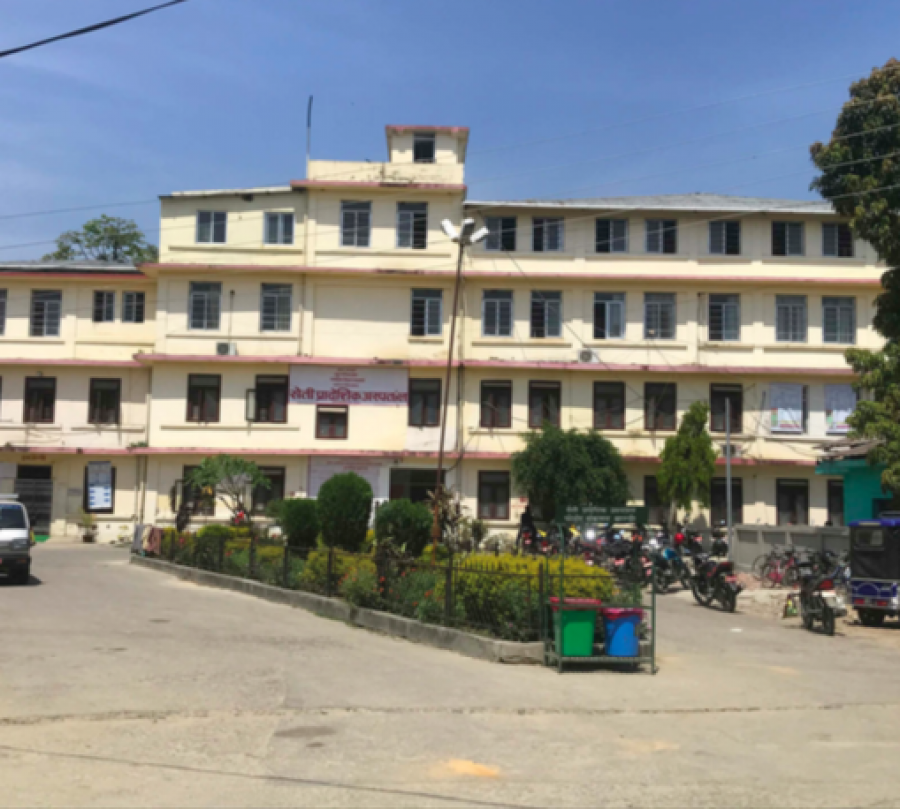 टीकापुर र सेती अस्पतालद्वारा आजदेखि अत्यावश्यक बाहेकका सेवा बन्द