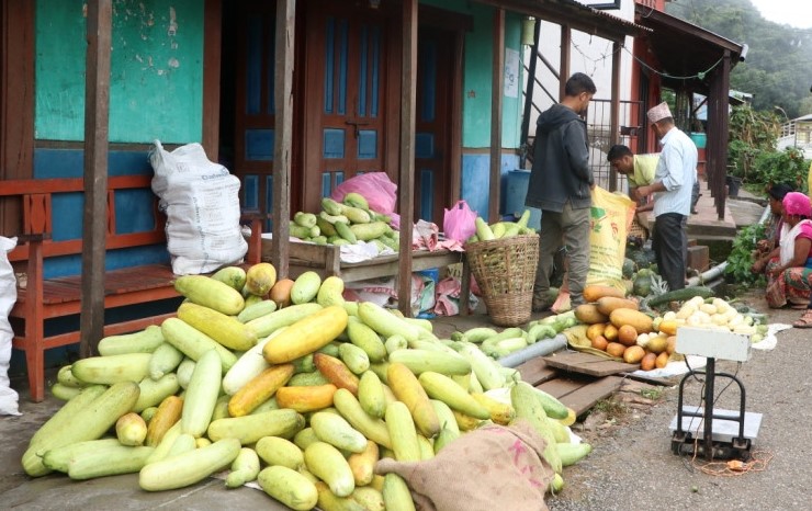 गुल्मीको मालिकामा घुम्ती हाट मार्फत कृषि उपज बिक्री हुने
